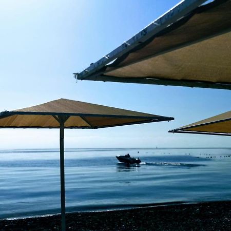Ugur Beach Hotel Kemer Bagian luar foto