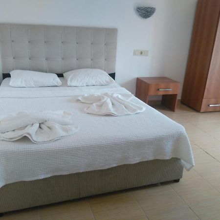 Ugur Beach Hotel Kemer Bagian luar foto
