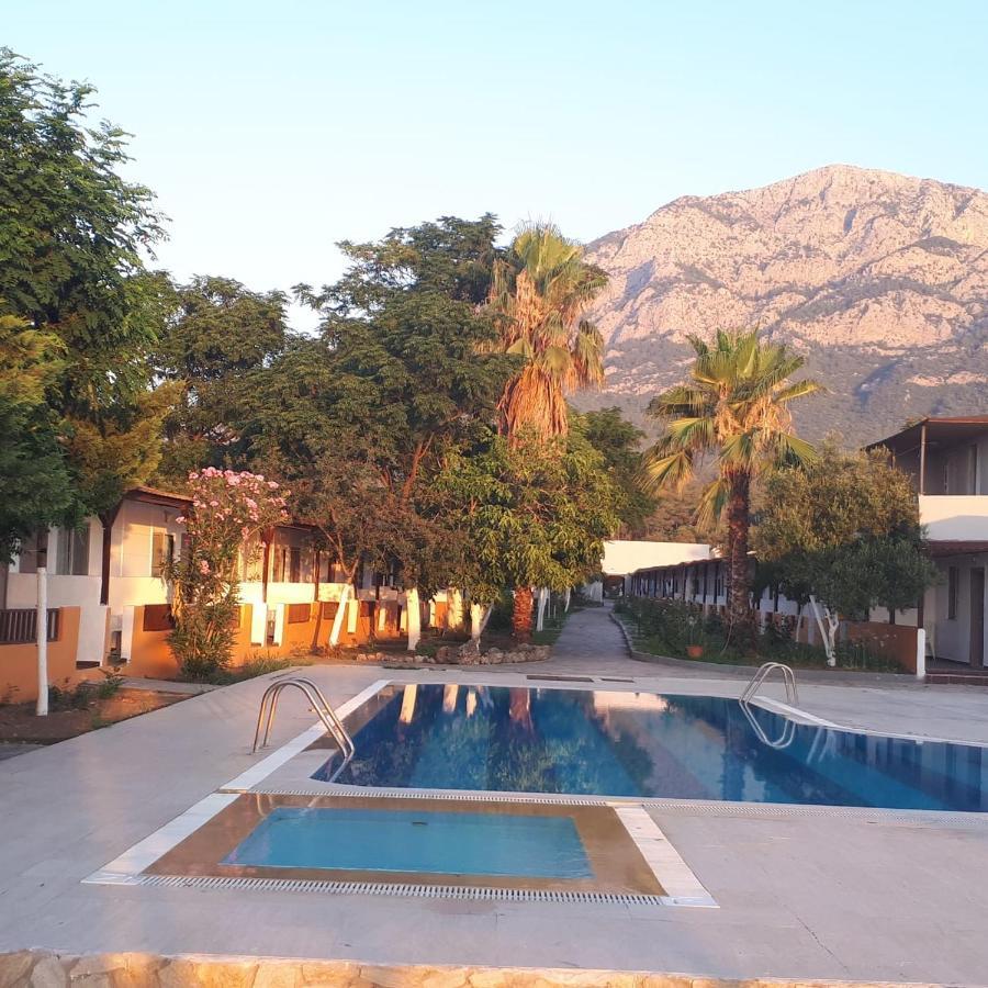 Ugur Beach Hotel Kemer Bagian luar foto