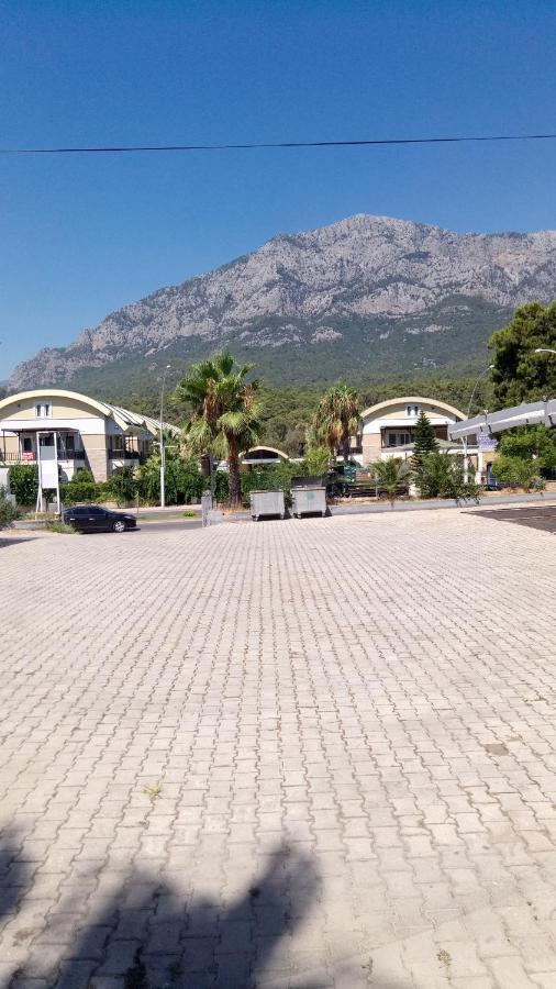 Ugur Beach Hotel Kemer Bagian luar foto