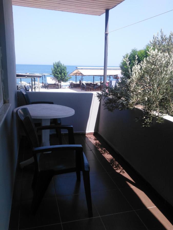 Ugur Beach Hotel Kemer Bagian luar foto